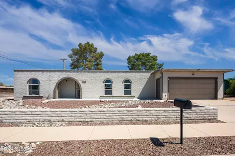 3201 S Ames Pl, Tucson, AZ 85730