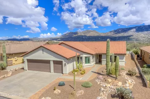 40035 S Lake Crest Dr, Tucson, AZ 85739