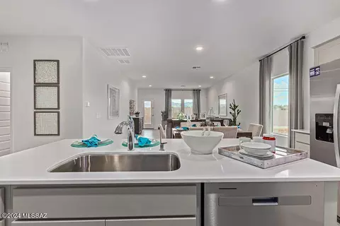 Kitchen - 9702 E Gray Hawk Dr, Tucson, AZ 85730 photo 5 of 5