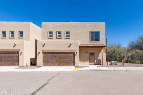1085 E Irwin Pl, Tucson, AZ 85719