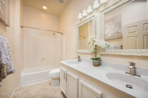 Bath - 13982 E Sage Hills Dr, Vail, AZ 85641 photo 4 of 4