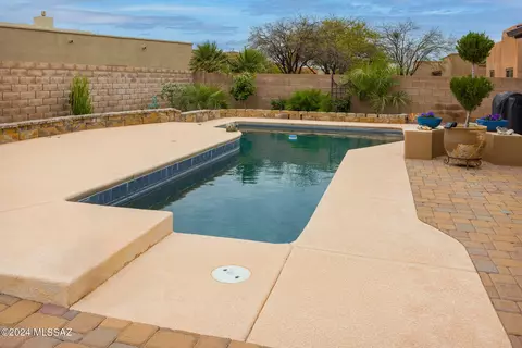 Exterior - 13982 E Sage Hills Dr, Vail, AZ 85641 photo 5 of 10