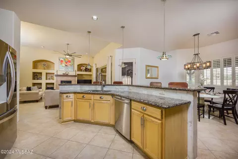 Kitchen - 13982 E Sage Hills Dr, Vail, AZ 85641 photo 1 of 5