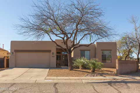 7920 E Calle Villa Rica, Tucson, AZ 85715