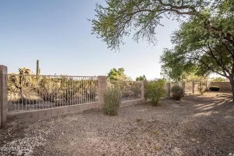 Exterior - 14056 E Fairway Bluff Ct, Vail, AZ 85641 photo 9 of 14