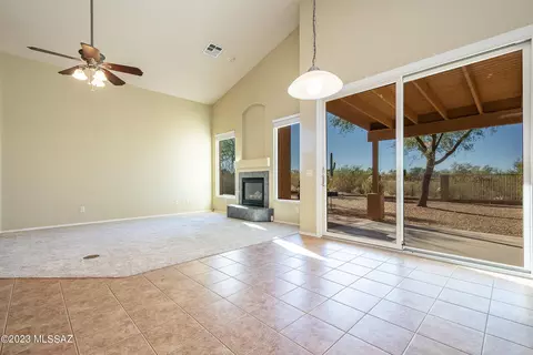 Living - 14056 E Fairway Bluff Ct, Vail, AZ 85641 photo 4 of 5