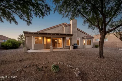 Exterior - 14056 E Fairway Bluff Ct, Vail, AZ 85641 photo 11 of 14