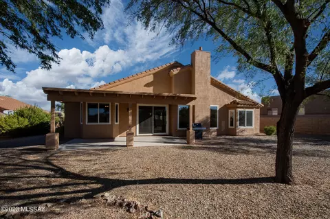 Exterior - 14056 E Fairway Bluff Ct, Vail, AZ 85641 photo 7 of 14