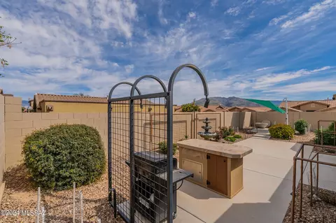 10667 E Rose Hill St, Tucson, AZ 85747 photo 8