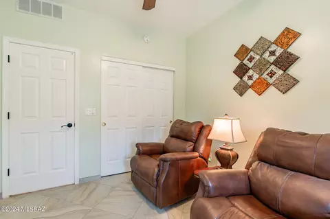 10667 E Rose Hill St, Tucson, AZ 85747 photo 32