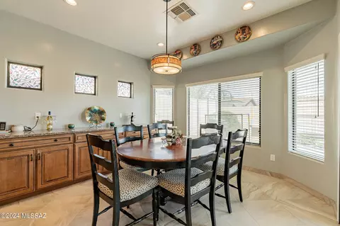 10667 E Rose Hill St, Tucson, AZ 85747 photo 5