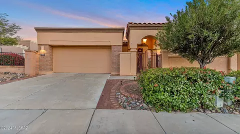 1873 W Placita De Diciembre, Green Valley, AZ 85622