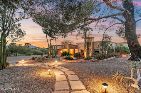 7855 N Como Dr, Tucson, AZ 85742