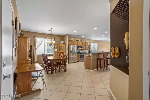 Kitchen - 12642 E Nona Ln, Vail, AZ 85641 photo 7 of 7