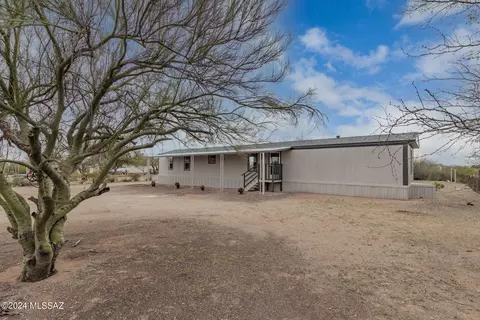 4134 S Deaver Rd, Tucson, AZ 85735