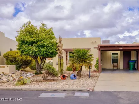 1324 W Camino Lucientes, Green Valley, AZ 85622