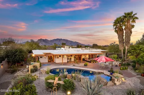6621 N Paseo De Angel, Tucson, AZ 85741