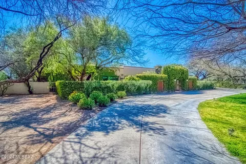 6434 E Santa Aurelia St, Tucson, AZ 85715