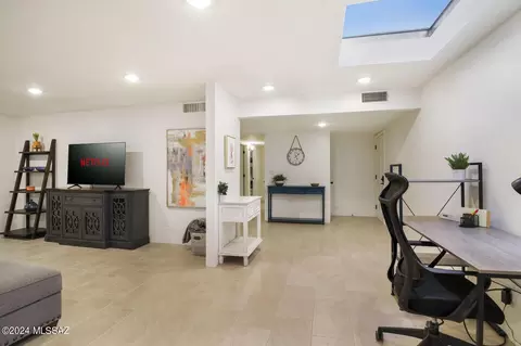 Dining - 7746 E Hampton St, Tucson, AZ 85715 photo 1 of 3