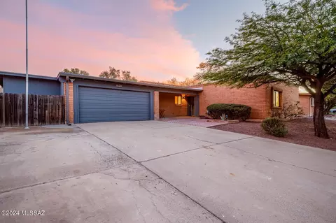 Exterior - 7746 E Hampton St, Tucson, AZ 85715 photo 7 of 8