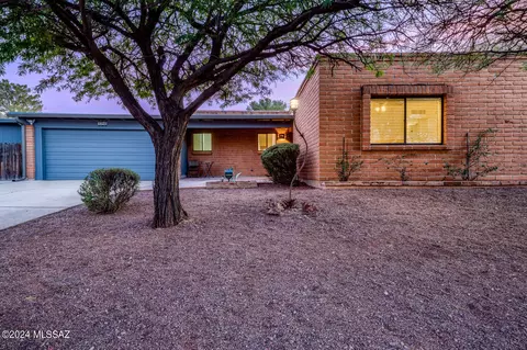 Exterior - 7746 E Hampton St, Tucson, AZ 85715 photo 2 of 8