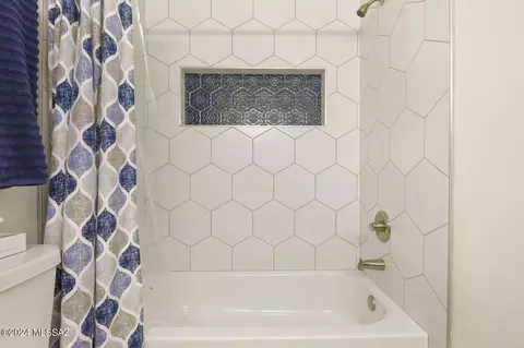 Bath - 7746 E Hampton St, Tucson, AZ 85715 photo 3 of 3