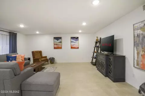 Bedroom - 7746 E Hampton St, Tucson, AZ 85715 photo 1 of 10
