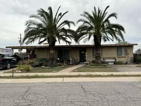 924 S Elmerita Ave, Tucson, AZ 85710