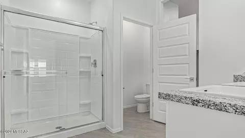 Bath - 14037 E Crotalus Way, Vail, AZ 85641 photo 3 of 8