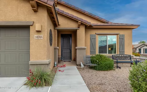14086 E Voss St, Vail, AZ 85641 photo 3