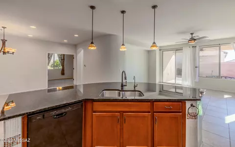 14086 E Voss St, Vail, AZ 85641 photo 9