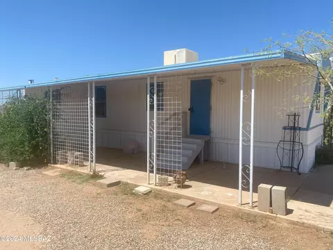 13675 E Pocketknife Dr, Vail, AZ 85641