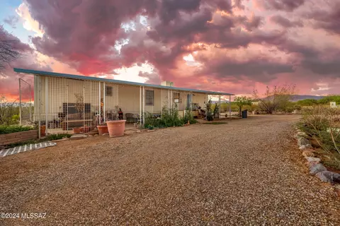 13675 E Pocketknife Dr, Vail, AZ 85641 photo 5