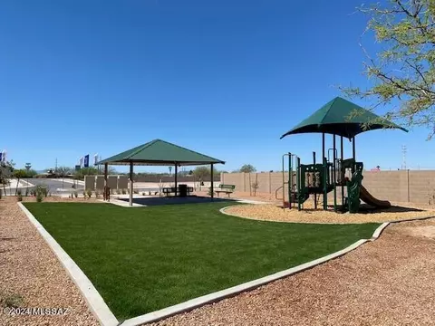 4062 E Market St, Tucson, AZ 85706
