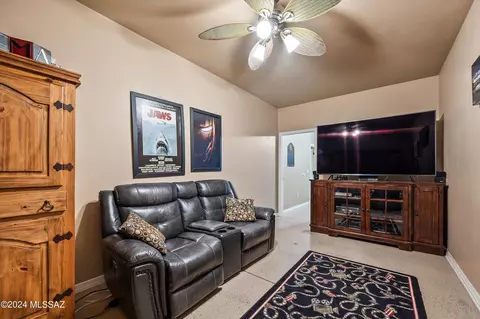 Bedroom - 9657 E Waters Edge Pl, Tucson, AZ 85749 photo 4 of 9