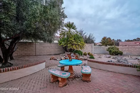 Exterior - 9657 E Waters Edge Pl, Tucson, AZ 85749 photo 3 of 6