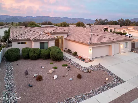 View/Area - 9657 E Waters Edge Pl, Tucson, AZ 85749 photo 1 of 8