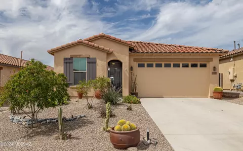12075 N Golden Mirror Dr, Marana, AZ 85658