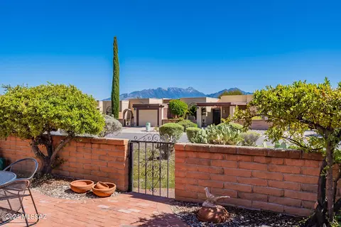 1521 W Via Del Jarrito, Green Valley, AZ 85622