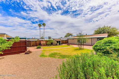 Exterior - 1807 E Silver St, Tucson, AZ 85719 photo 15 of 16