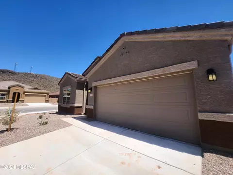 8733 Weeping Dalea Dr, Marana, AZ 85653
