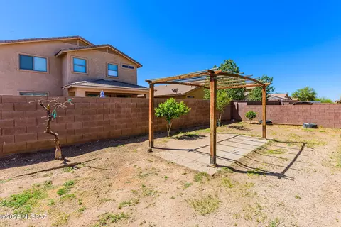 Exterior - 4118 E Shadow Branch Dr, Tucson, AZ 85756 photo 5 of 7