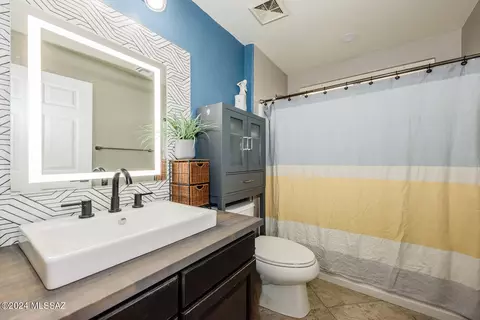 Bath - 4118 E Shadow Branch Dr, Tucson, AZ 85756 photo 5 of 5