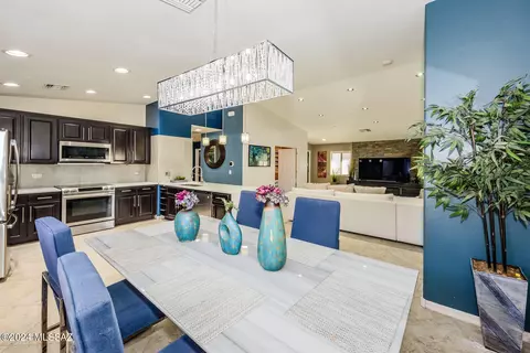 Dining - 4118 E Shadow Branch Dr, Tucson, AZ 85756 photo 2 of 4