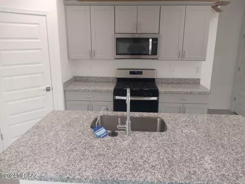 12114 E Ava Lynn Dr, Vail, AZ 85641 photo 4