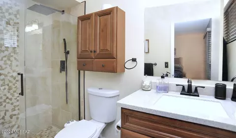 Bath - 9512 E Myra Dr, Tucson, AZ 85730 photo 1 of 4