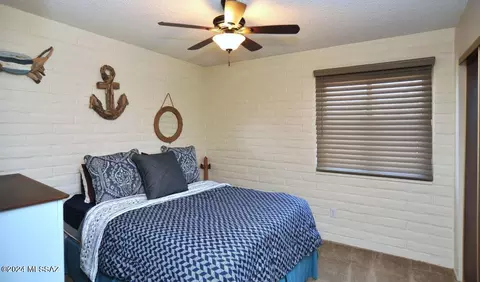 Bedroom - 9512 E Myra Dr, Tucson, AZ 85730 photo 5 of 8