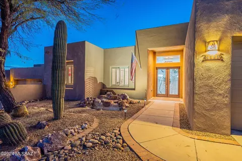 4963 N Bonita Ridge Ave, Tucson, AZ 85750