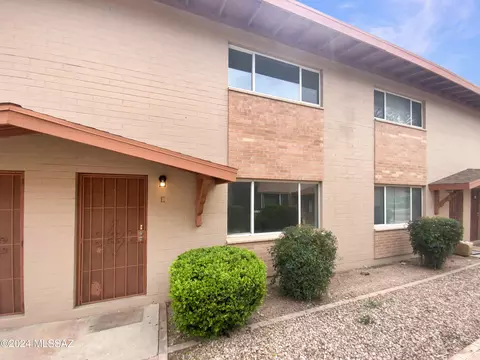 934 N Desert Ave #C, Tucson, AZ 85711