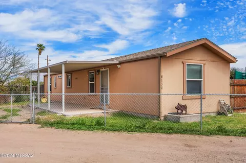 6130 N Pepper Tree Ln, Tucson, AZ 85741